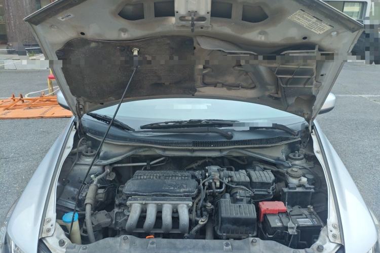 Used Honda City Classic 2012 1.5L manual Comfort version Engine Bay
