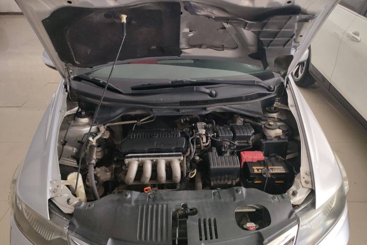 Used Honda City Classic 2012 1.5L manual Comfort version Engine Bay