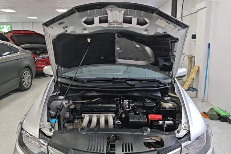 Used Honda City Classic 2012 1.5L Automatic Elite Edition Engine Bay