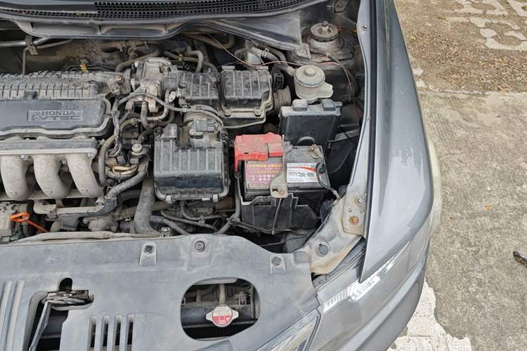 Used Honda City Classic 2012 1.5L Automatic Elite Edition Engine Bay Left