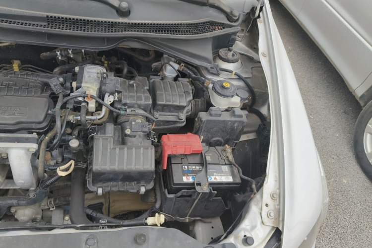 Used Honda City Classic 2012 1.5L manual Elite Edition Engine Bay Left