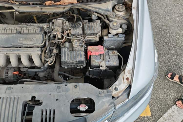 Used Honda City Classic 2012 1.5L manual Comfort version Engine Bay Left