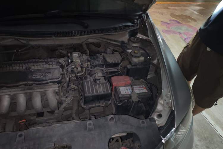 Used Honda City Classic 2012 1.5L manual Elite Edition Engine Bay Left