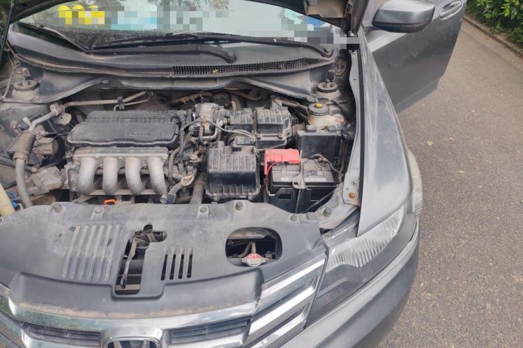 Used Honda City Classic 2012 1.5L manual Elite Edition Engine Bay Left