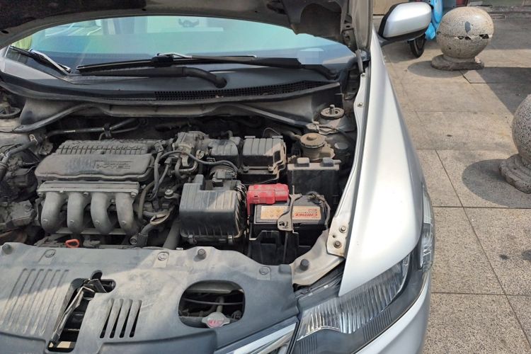 Used Honda City Classic 2012 1.5L manual Comfort version Engine Bay Left