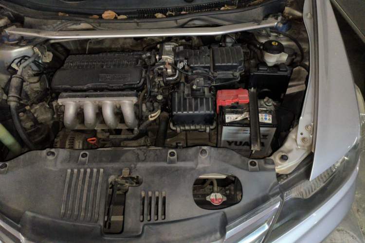 Used Honda City Classic 2012 1.5L manual Comfort version Engine Bay Left