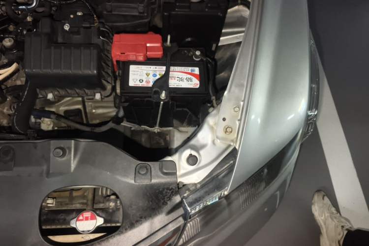 Used Honda City Classic 2012 1.5L manual Elite Edition Engine Bay Left