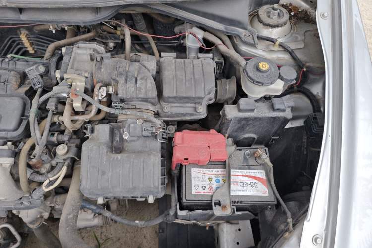 Used Honda City Classic 2012 1.5L manual Comfort version Engine Bay Left