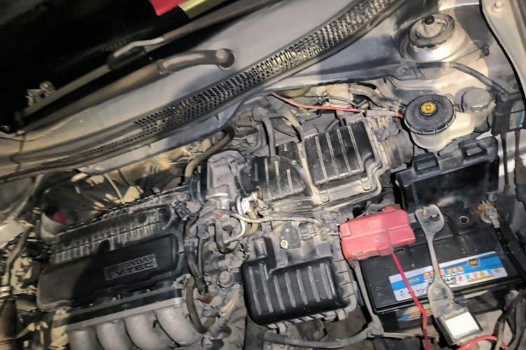 Used Honda City Classic 2012 1.5L manual Elite Edition Engine Bay Left