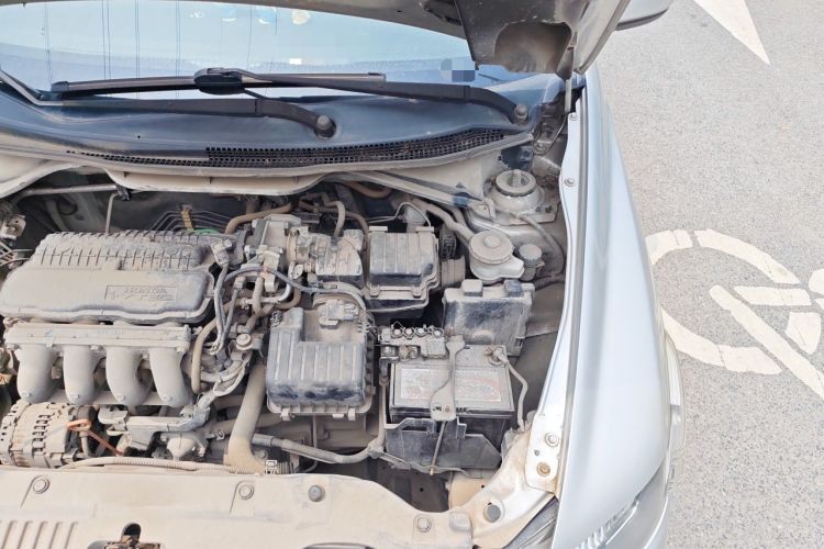 Used Honda City Classic 2012 1.5L manual Comfort version Engine Bay Left