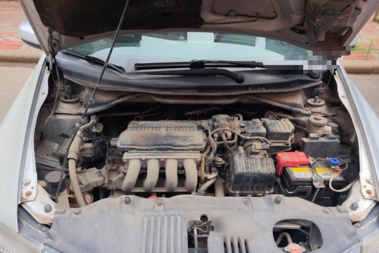 Used Honda City Classic 2012 1.5L manual Elite Edition Engine Bay