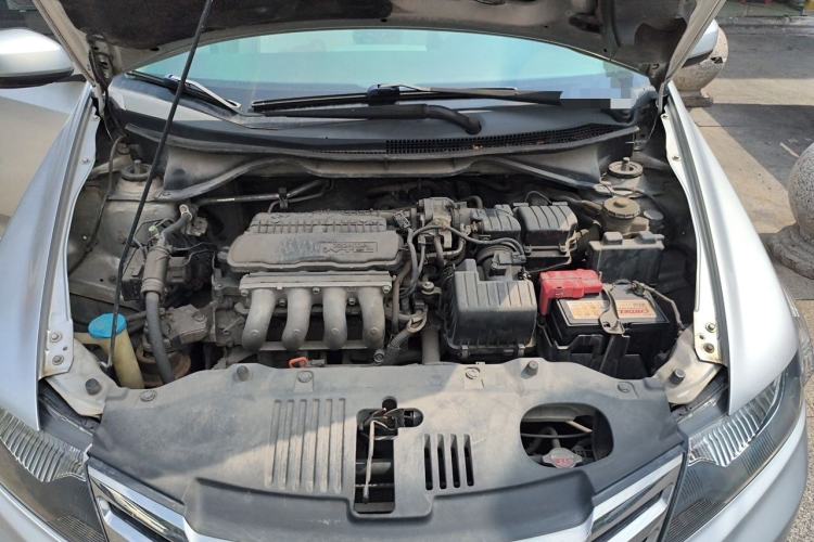 Used Honda City Classic 2012 1.5L manual Comfort version Engine Bay