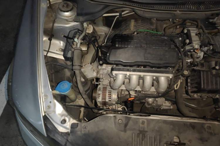 Used Honda City Classic 2012 1.5L manual Comfort version Engine Bay Right