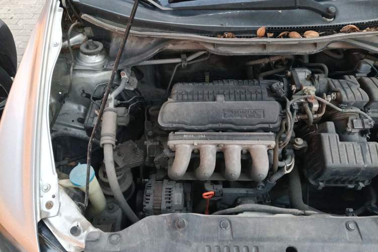 Used Honda City Classic 2012 1.5L manual Elite Edition Engine Bay Right