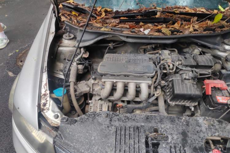 Used Honda City Classic 2012 1.5L manual Comfort version Engine Bay Right