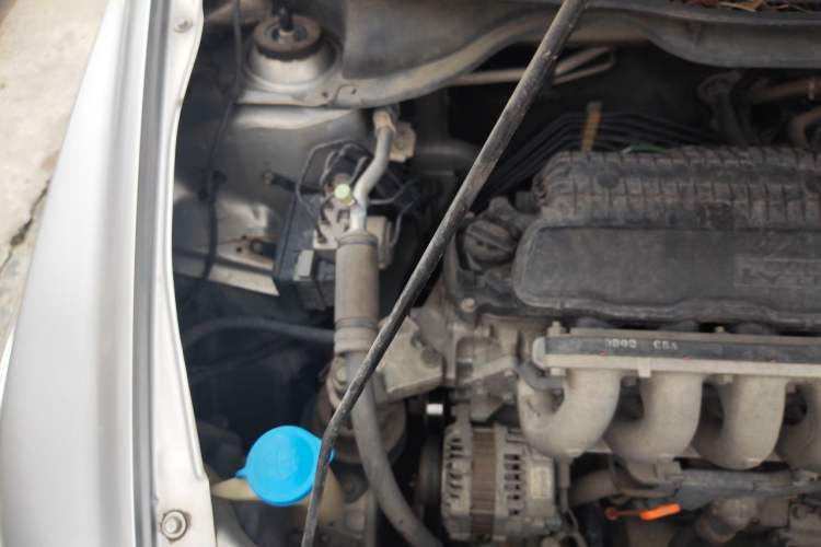 Used Honda City Classic 2012 1.5L manual Comfort version Engine Bay Right