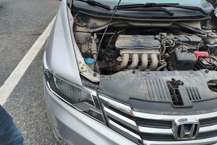 Used Honda City Classic 2012 1.5L Automatic Elite Edition Engine Bay Right