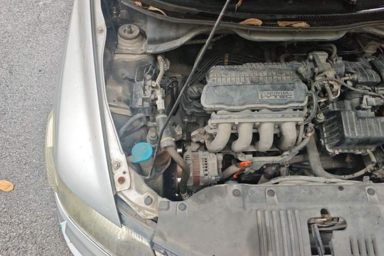 Used Honda City Classic 2012 1.5L manual Elite Edition Engine Bay Right