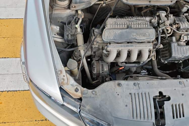 Used Honda City Classic 2012 1.5L manual Comfort version Engine Bay Right
