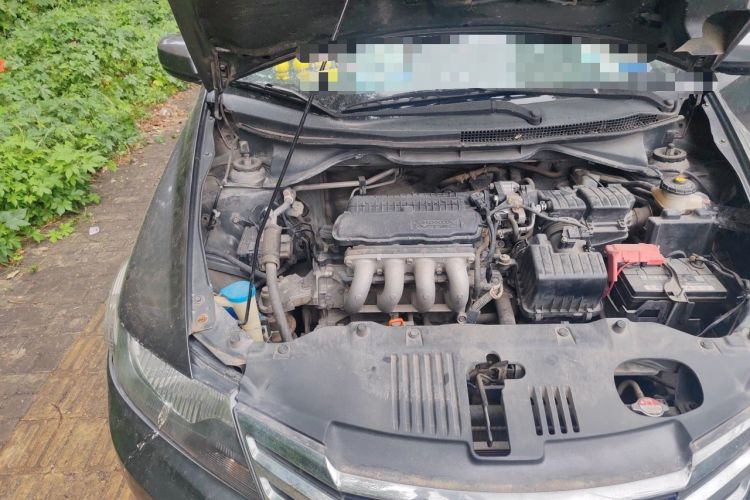 Used Honda City Classic 2012 1.5L manual Elite Edition Engine Bay Right