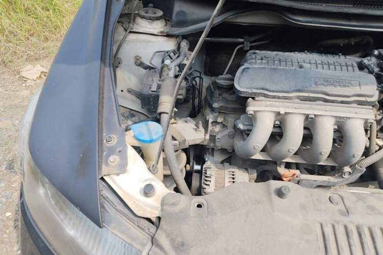 Used Honda City Classic 2012 1.5L Automatic Elite Edition Engine Bay Right