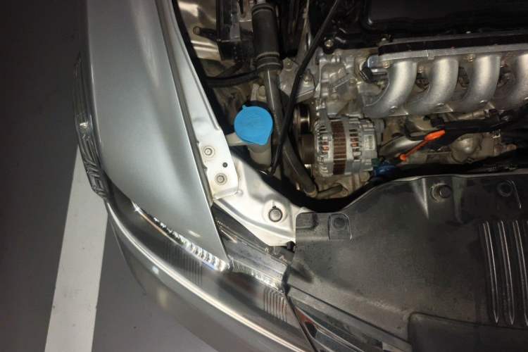 Used Honda City Classic 2012 1.5L manual Elite Edition Engine Bay Right