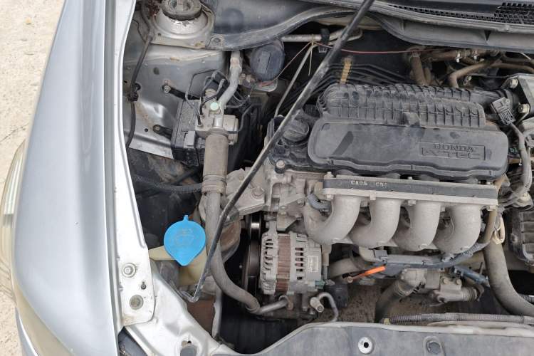 Used Honda City Classic 2012 1.5L manual Comfort version Engine Bay Right