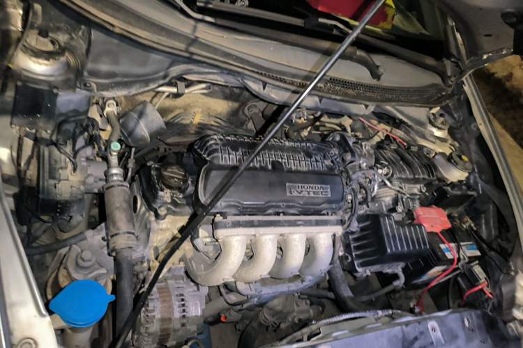 Used Honda City Classic 2012 1.5L manual Elite Edition Engine Bay Right