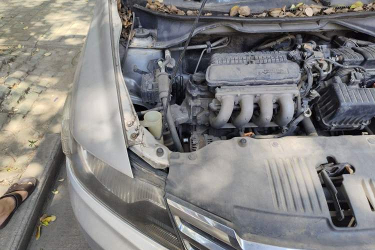 Used Honda City Classic 2012 1.5L manual Elite Edition Engine Bay Right