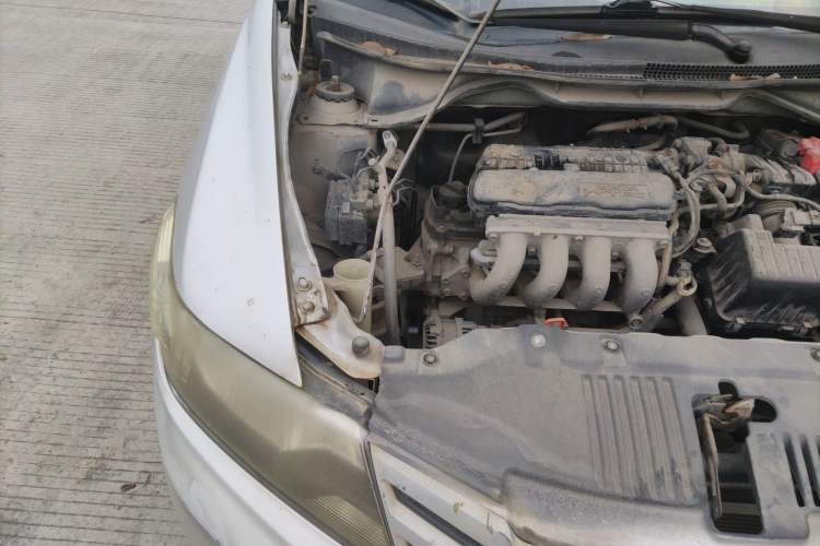 Used Honda City Classic 2012 1.5L manual Elite Edition Engine Bay Right