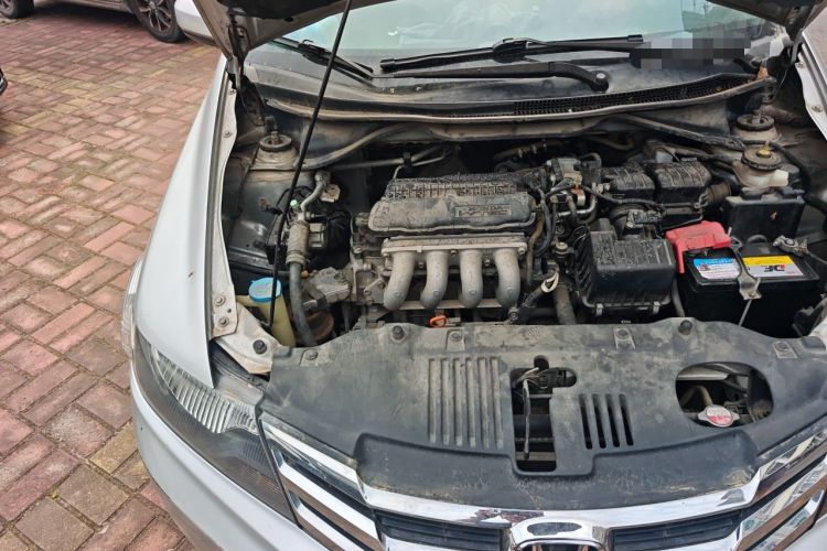 Used Honda City Classic 2012 1.5L manual Elite Edition Engine Bay Right