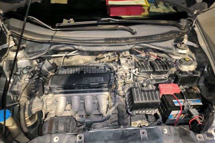 Used Honda City Classic 2012 1.5L manual Elite Edition Engine Bay