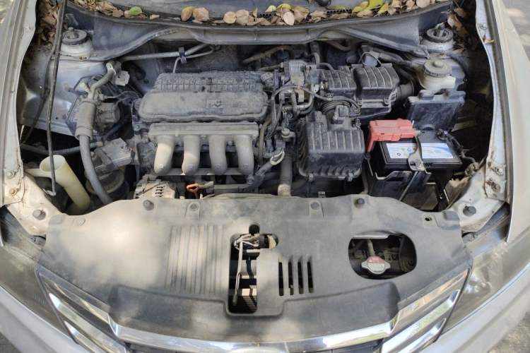 Used Honda City Classic 2012 1.5L manual Elite Edition Engine Bay