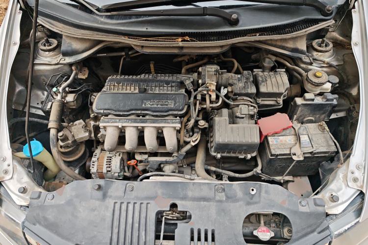 Used Honda City Classic 2012 1.5L manual Comfort version Engine Bay