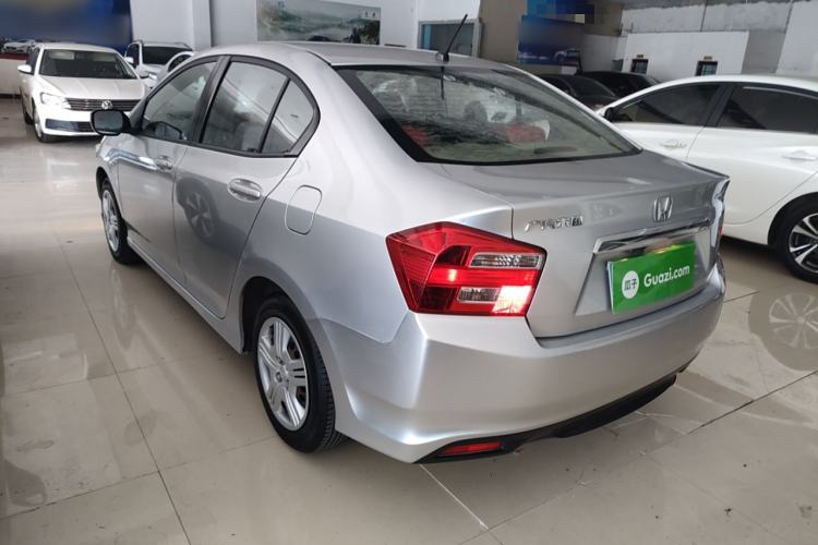 Used Honda City Classic 2012 1.5L manual Comfort version Exterior 3