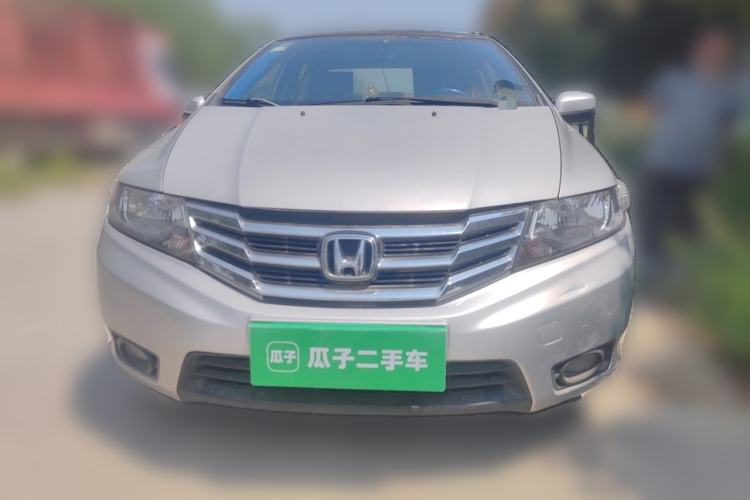 Used Honda City Classic 2012 1.5L manual Comfort version Front