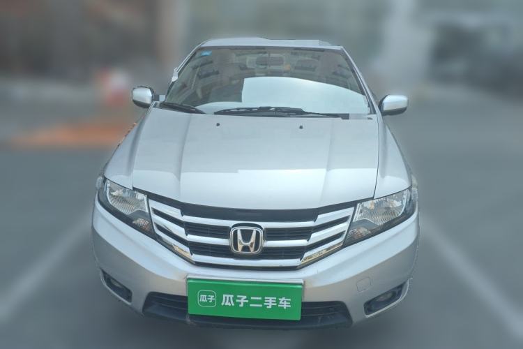 Used Honda City Classic 2012 1.5L manual Comfort version Front