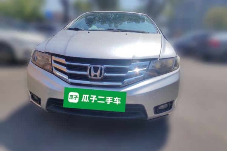 Used Honda City Classic 2012 1.5L manual Comfort version Front