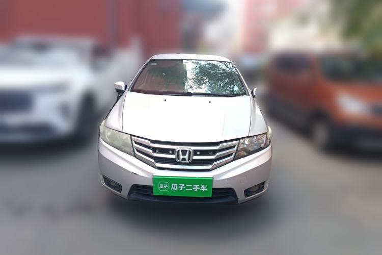 Used Honda City Classic 2012 1.5L manual Comfort version Front