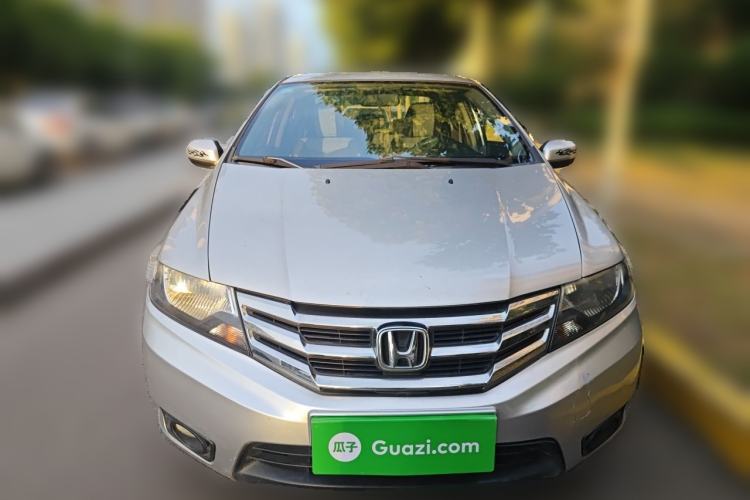 Used Honda City Classic 2012 1.5L manual Comfort version Front