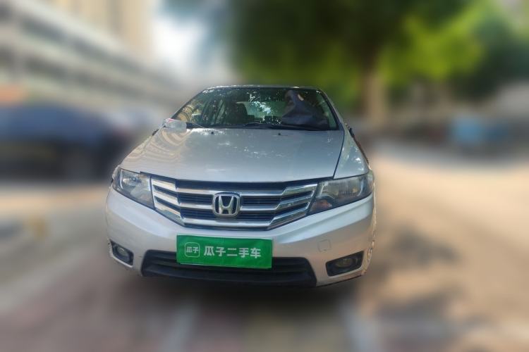 Used Honda City Classic 2012 1.5L manual Comfort version Front