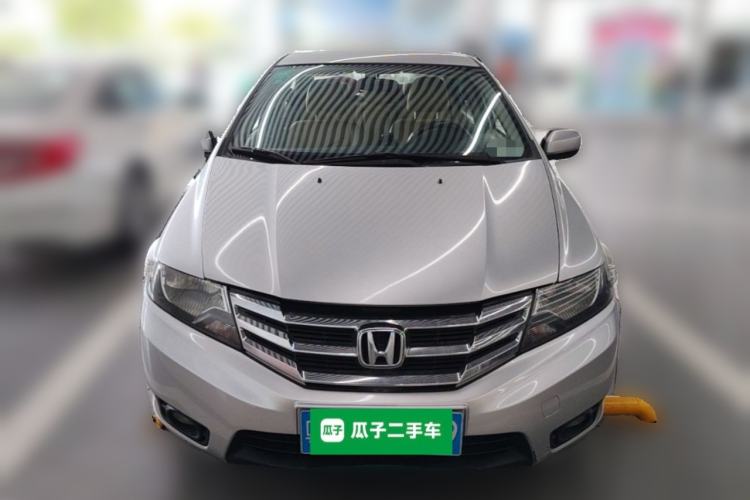 Used Honda City Classic 2012 1.5L manual Comfort version Front
