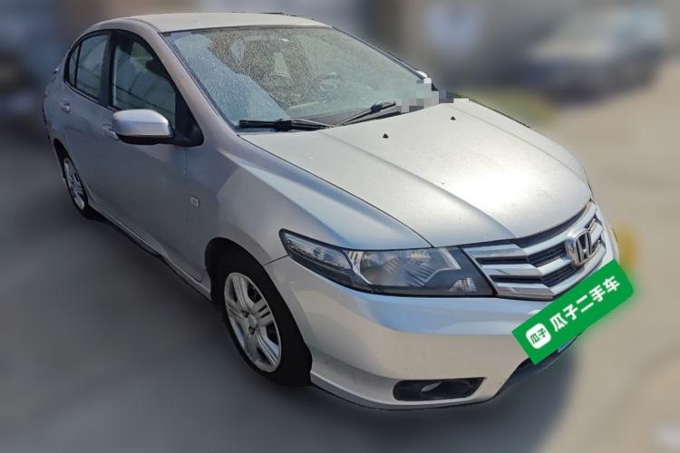Used Honda City Classic 2012 1.5L manual Comfort version Front Right 45 Deg