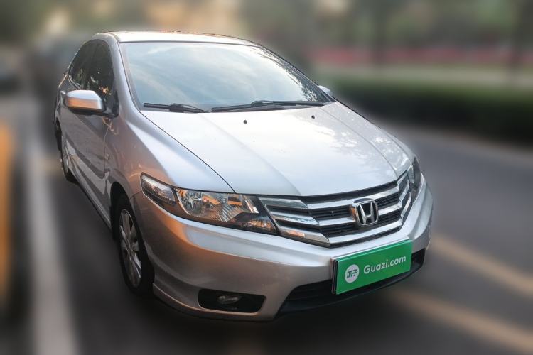 Used Honda City Classic 2012 1.5L manual Elite Edition Front Right 45 Deg
