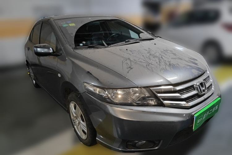Used Honda City Classic 2012 1.5L manual Comfort version Front Right 45 Deg