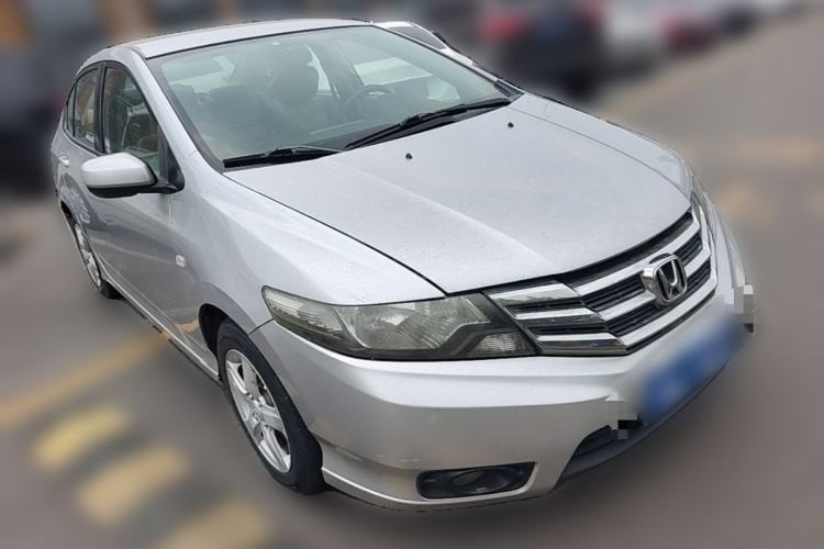 Used Honda City Classic 2012 1.5L manual Comfort version Front Right 45 Deg