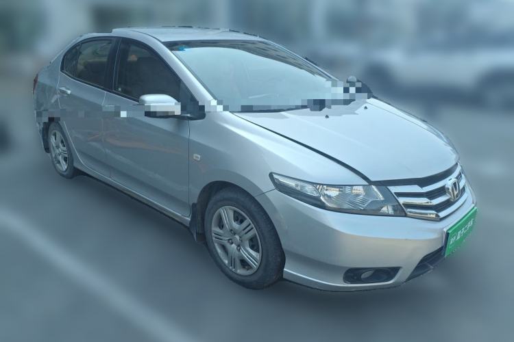 Used Honda City Classic 2012 1.5L manual Comfort version Front Right 45 Deg
