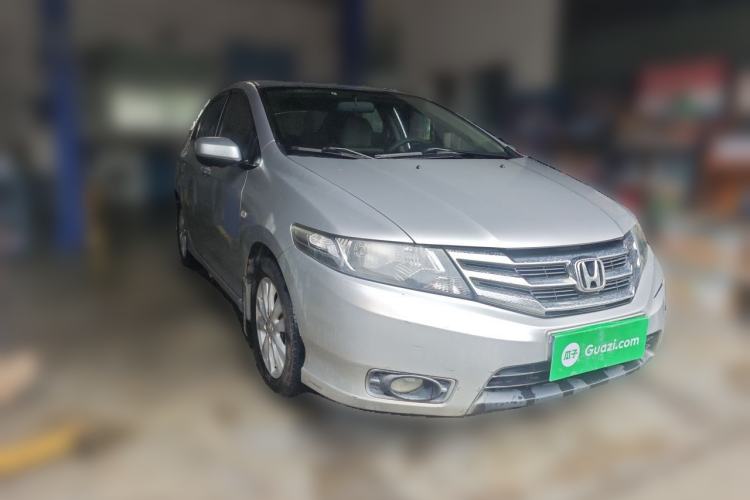 Used Honda City Classic 2012 1.5L manual Elite Edition Front Right 45 Deg
