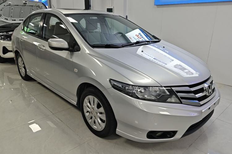 Used Honda City Classic 2012 1.5L Automatic Elite Edition Front Right 45 Deg