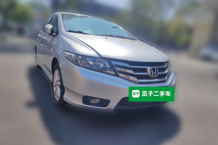 Used Honda City Classic 2012 1.5L manual Comfort version Front Right 45 Deg